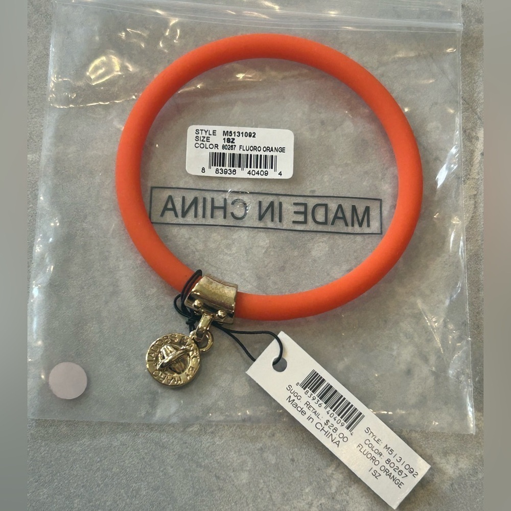 NWT Marc Jacobโs Chunky Rubber Bangle